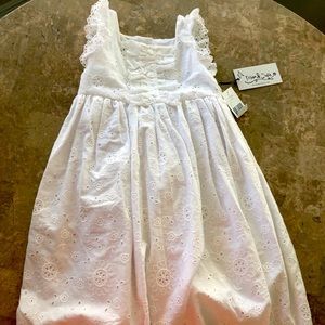 💝 Girl White Dress w/ crochet detail - size 6